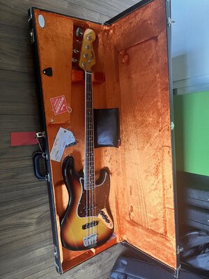 Fender Jazz Bass AV II1966 RI