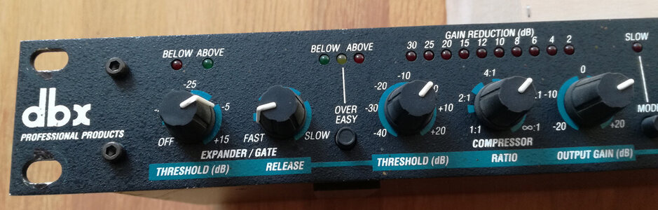 DBX 166A Dual Compressor / Limiter