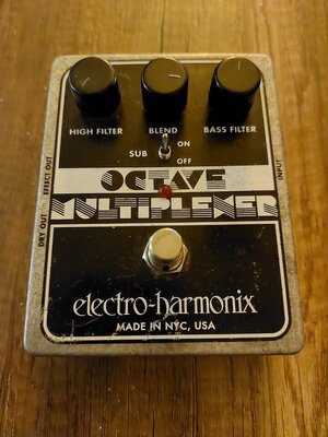 EHX Octave Multiplexer