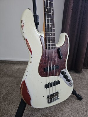 Fender Custom Shop 1964 Jazz Bass - Master Builder Designed by Jason Smith