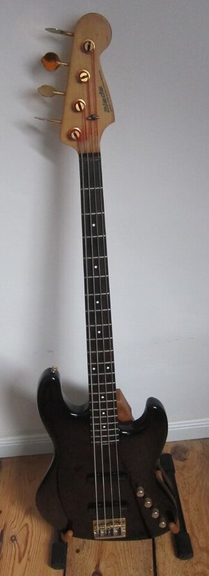 Blade Levinson Jazz Bass Aktiv MIJ Trans Purple