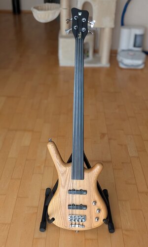 Warwick Corvette Std 4 fretless