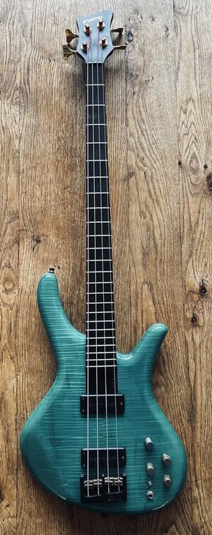 Clover Slapper Bass