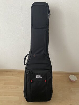 Gigbag für 2 Bässe von Gator Model G-PG Double Bass neuwertig