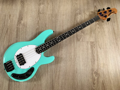 Musicman Stingray Special - 3,7 kg