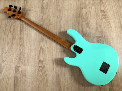 Ernie Ball Music Man StingRay Special 02.jpg