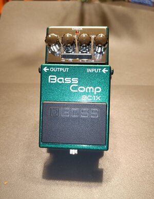 BOSS Bass Comp BC-1x Multiband-Compressor inkl. Versand