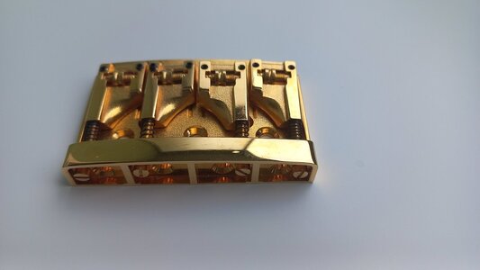 Schaller 3-D 4-Saiter Bassbridge in Gold