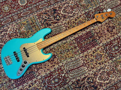 Squier 40th Anniversary Jazz Bass