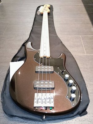 verkaufe oder tausche - Fender American Deluxe Dimension Bass 4 HH Bj.2014 - Rootbeer