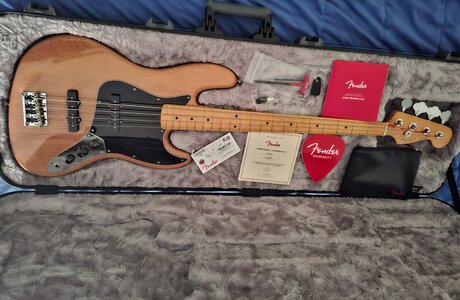 Fender Profesional 2 Jazz Bass, 2021