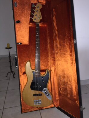 Fender Masterbuilt Jazz Bass