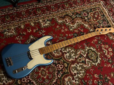 50s Telecaster / Precision Bass, Relic, Nitro, Road Worn, Flats