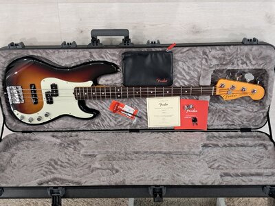 Fender Ultra Precision Bass, 2023