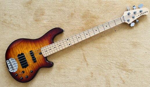 Lakland Skyline 55-02 Deluxe