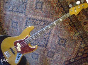 69 Jazz bass.jpg