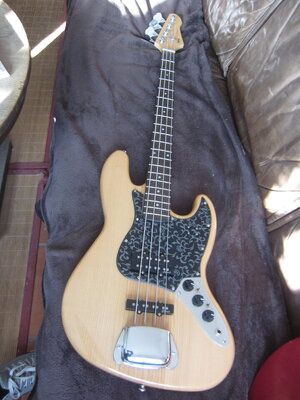 frankenstein jazz bass mit preci hals