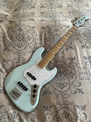 Fender Jazz Bass