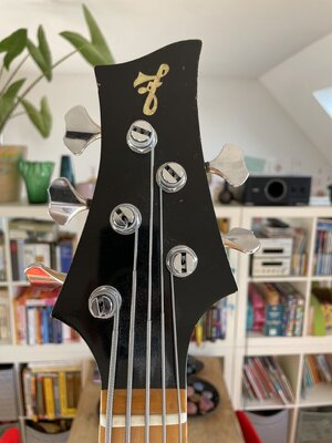 FBass Studio 5 Black -7.JPG