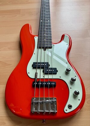 Moon PJ-5C 5 Saiter Bass