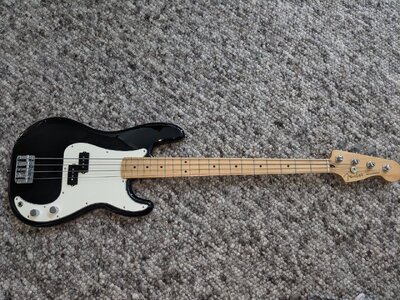 Fender Player Precision Black/Maple