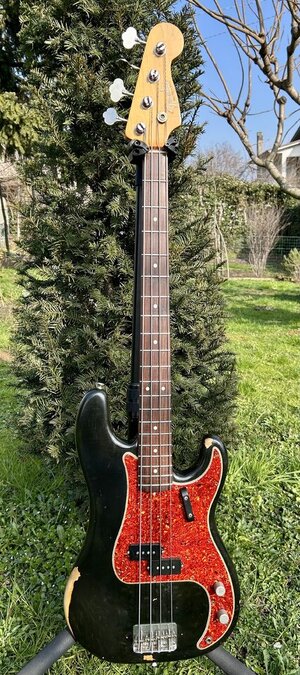 Fender Precision Fullerton American Vintage reissue 1983