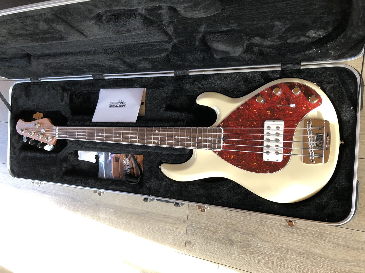 Musicman stingray deals 5 30th anniversary